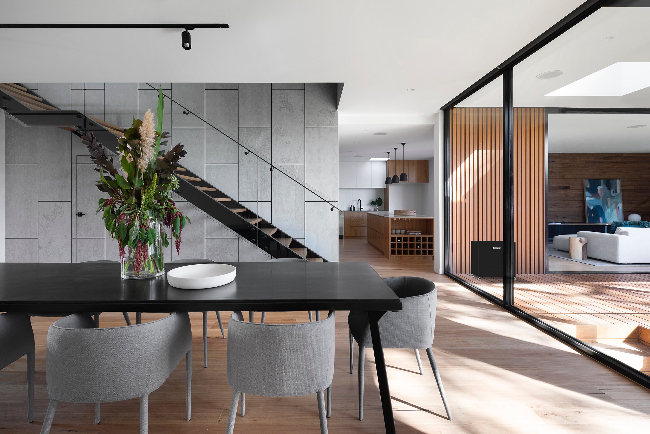 energizer-solar-powerstack-background